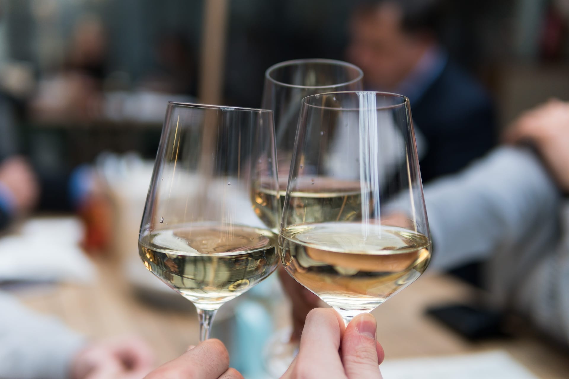 Si può uscire dalla crisi della ristorazione anche grazie al vino